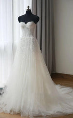 A-Line Sweetheart Sleeveless Zipper Beading Tulle Appliqued Wedding Dress
