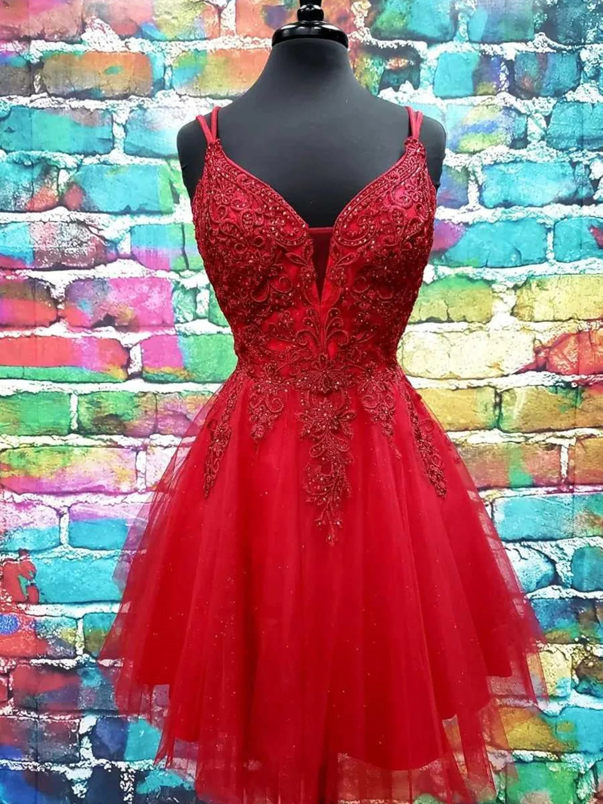 Une ligne V cou de couche de lace rouge foncé robes de bal, robes de retour formelles en dentelle rouge foncé