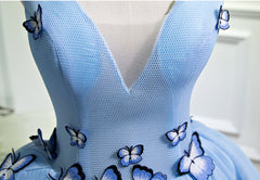 Une ligne V cou de cou courte robes de bal bleu avec papillon, robes de retour à la maison bleu et bleu courts