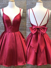 Une ligne V cou cour courte robes de bal sans dos bordeaux, robes de retour formelles rouges rouges courts