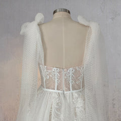 A-Line White Tulle Lace Flattering Wedding Dress With Slit