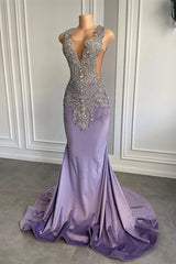 Lila zeemeermin prom -jurk met schephals mouwloze en kristalkralen