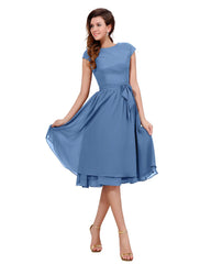 A-Line Mother of the Bride Dress Sweet Jewel Neck Knee Length Chiffon Short Sleeve with Buttons