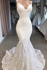 Verbazingwekkende lange zeemeermin -appliques tule backless trouwjurk