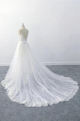 Amazing Ruffle Appliques Tulle A-line Wedding Dress