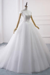 Amazing V-neck Lace Tulle Ball Gown Wedding Dress