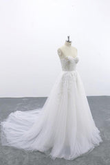 Appliques Strapless Tulle A-line Wedding Dress