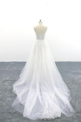 Appliques Strapless Tulle A-line Wedding Dress