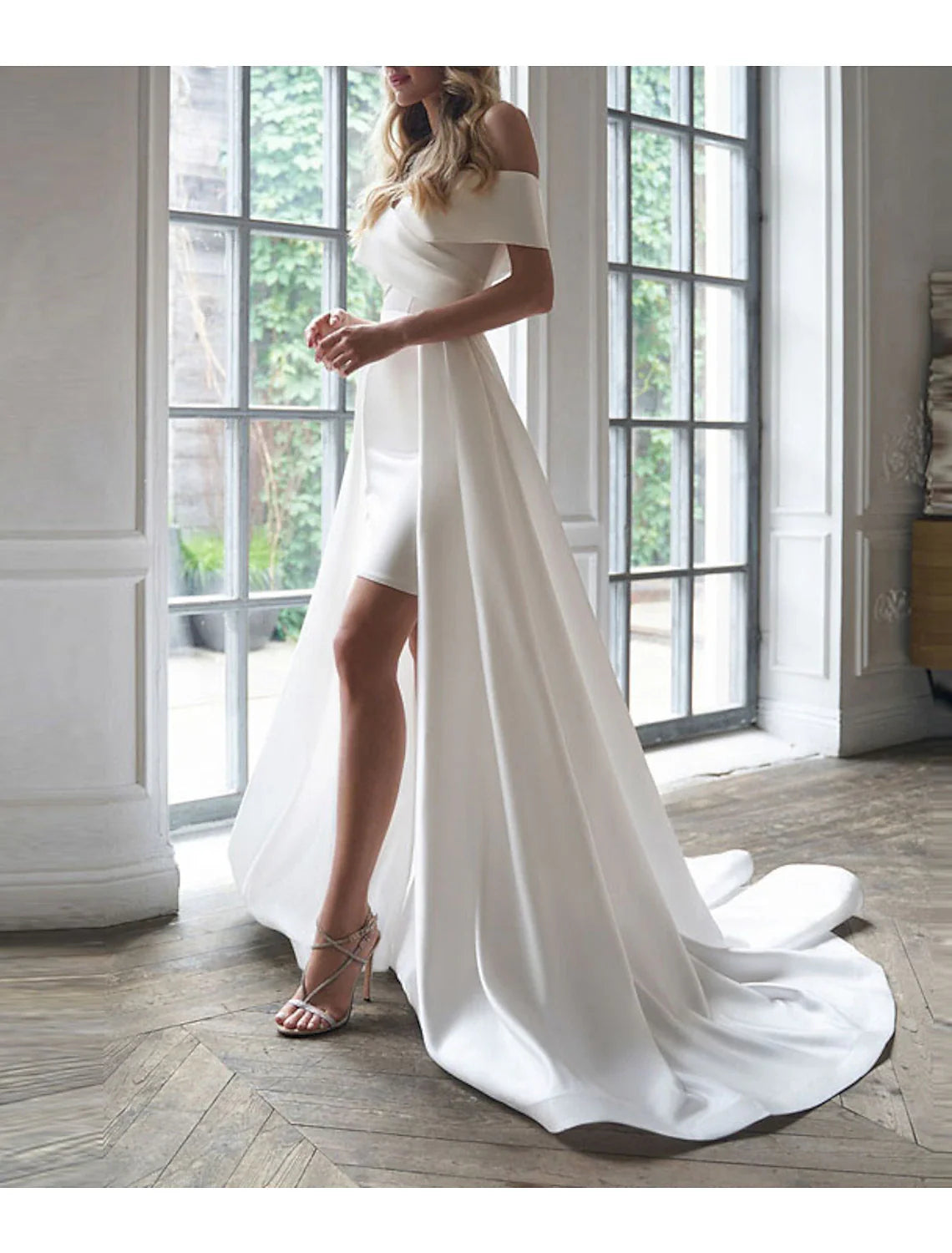 Wholesale Bridal Shower Simple Wedding Dresses Glitter & Sparkle Wedding Dresses Ball Gown Off Shoulder Sleeveless Tea Length Lace Bridal Gowns With Appliques Solid Color