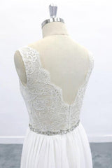 Awesome V-neck A-line Lace Chiffon Wedding Dress