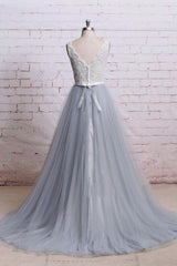 Awesome V-neck Lace Tulle A-line Wedding Dress