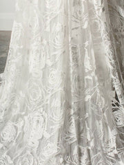 V-Neck Beach Wedding Dress White Sleeveless Backless Lace Split Long Bridal Gowns