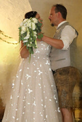 Beautiful Sleeveless Aline Wedding Dress Plus Size with Sash Floral Lace Tulle Bridal Gown