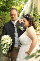 Beautiful Sleeveless Aline Wedding Dress Plus Size with Sash Floral Lace Tulle Bridal Gown