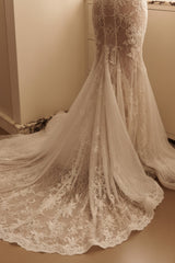 Beautiful Sweetheart Sleeveless Appliques Lace Mermaid Wedding Dress