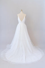 Mooie witte lange A-Line V-hals tule tule backless trouwjurk
