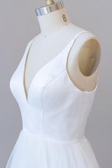 Mooie witte lange A-Line V-hals tule tule backless trouwjurk