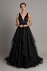 White A-Line Wedding Dresses Sleeveless Tiered V-Neck Long Bridal Dresses