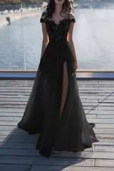 Off The Shoulder Boho Wedding Dresses Lace Short Sleeve Split Front Bridal Dress With Train