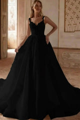 Gorgeous Tulle Lace Aline Wedding Dress Sweetheart with Chapel Train