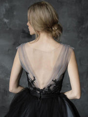 Black Gothic Wedding Dresses Dramatic A-Line Lace Bridal Gown