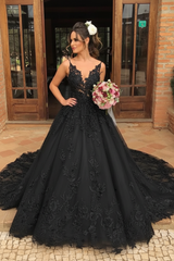 V Neck White Lace Aline Wedding Dress Sleeveless Tulle Ball Gown with Appliques