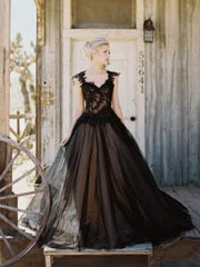 Black Princess Wedding Dresses Sleeveless Lace Court Train Bridal Gown
