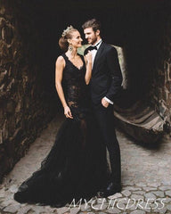Mermaid Lace Black Wedding Dresses V Neck Sleeveless Tulle Gothic Bridal Gown