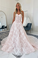 Elegant Sweetheart Tulle Aline Wedding Dress with Appliques