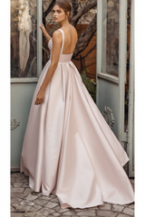 Square Neck Vintage Wedding Dresses Sleeveless Satin Court Train Sash Bridal Dress