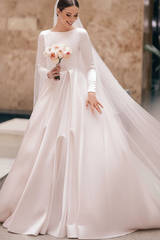 Long Sleeves Vintage Wedding Dress Jewel Neck Satin Chapel Train Pleated Bridal Dress