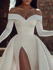 Vintage 1940s / 1950s Formal Wedding Dresses A-Line Off Shoulder Long Sleeve Chapel Train Satin Bridal Gowns With Split Front Solid Color