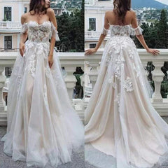 Bohemian Lace Wedding Dresses Tulle Illusion Applique Sweep Train Gown