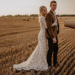 Gorgeous Lace Bohemian Wedding Dresses Long Sleeves Beach Wedding Gown
