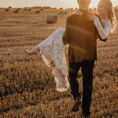 Gorgeous Lace Bohemian Wedding Dresses Long Sleeves Beach Wedding Gown