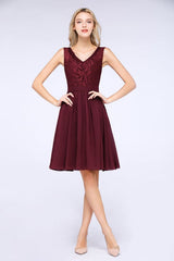 Bridelily Lace V-Neck Short Burgundy Chiffon Bridesmaid Dress