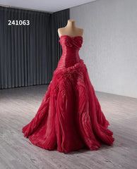 Burgundy Tiered Ruffled Wedding Gowns Strapless Quince Dress 241063