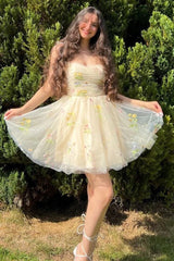 Floral Print Sweetheart Champagne Homecoming Dress
