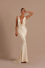 Elegant Champagne Mermaid Prom Dress Long Slimming with Ruffles