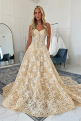 Elegant Sweetheart Tulle Aline Wedding Dress with Appliques