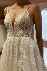 Spaghetti Straps Lace Tulle Wedding Dress A Line with Appliques