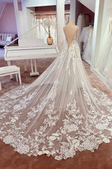 Charmante lange A-lijn spaghetti riemen appliques kant tule backless trouwjurk