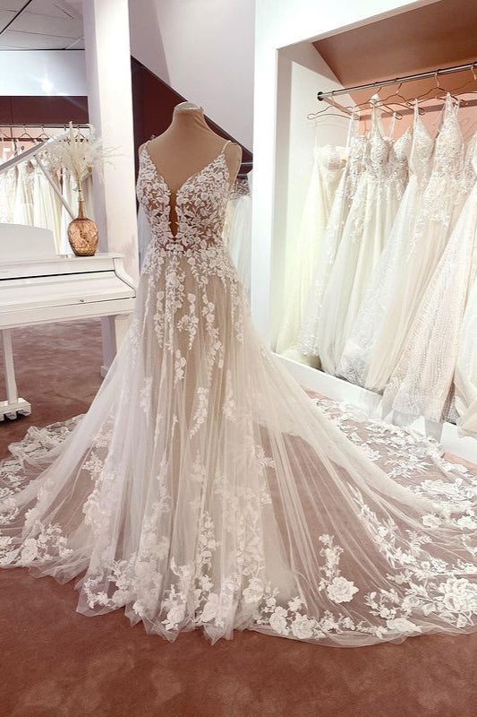 Charmante lange A-lijn spaghetti riemen appliques kant tule backless trouwjurk