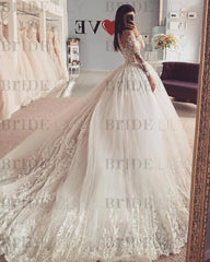 Charming Long Sleeves Lace Tulle Ball Gown Wedding Dress