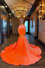 Charmante mouwloze halter Backless Mermaid Prom -jurk met gouden kralen