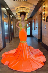 Charmante mouwloze halter Backless Mermaid Prom -jurk met gouden kralen