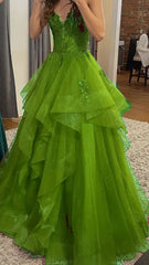 Chic Ball Gown Spaghetti Straps Burgundy Layered Prom Dress Tulle Long Evening Formal Gowns
