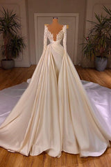 Chique Long A-Line Cathedral V-Neck Satin Lace trouwjurk met mouwen