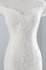 Chic Off-the-Shoulder Long Mermaid Wedding Dress with Lace