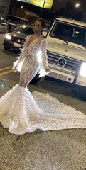 Chic V-neck Sparkle Beads Appliques Prom Dresses Long Sleeves Alluring Fit and Flare Evening Gowns